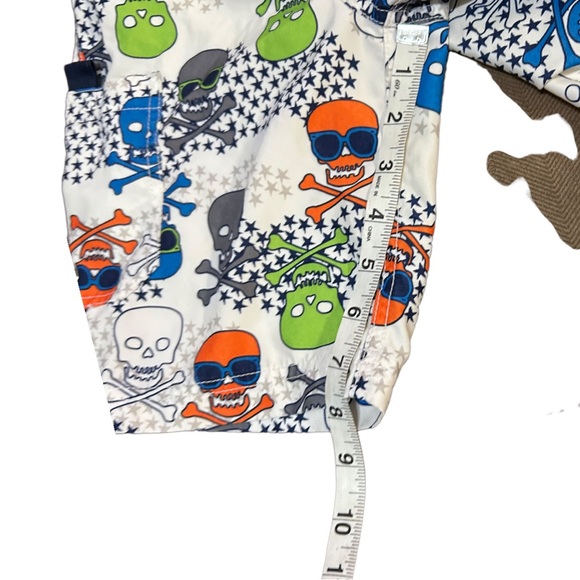 Hanna Andersson boy’s pirate swim trunks size 6 120 - Picture 8 of 8